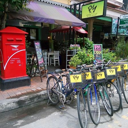 Pm Guesthouse Chiang Mai Bagian luar foto
